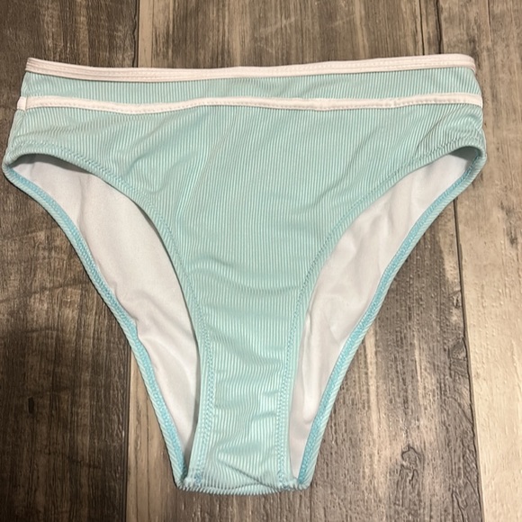 Bathing suit bottoms bundle - Picture 3 of 3
